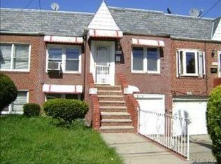 8951 217th St, Queens Village, NY 11427