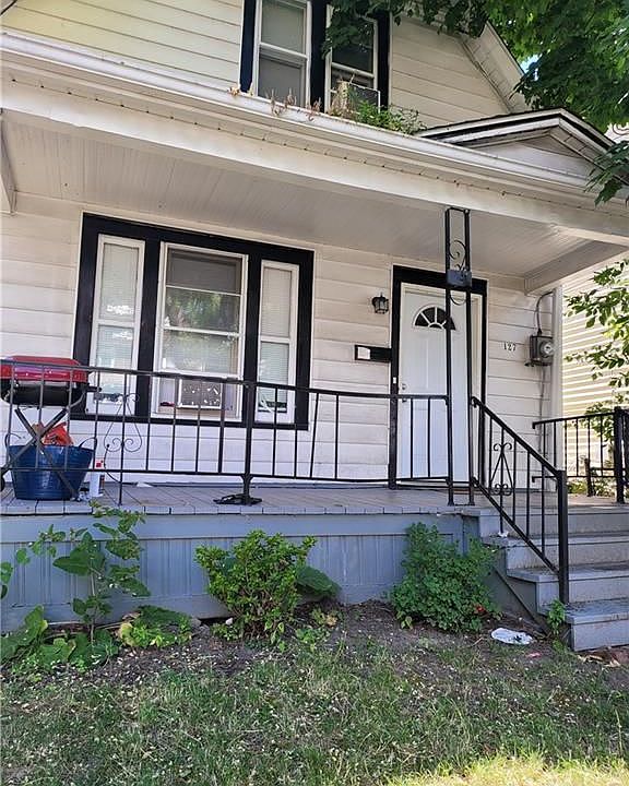 1st image of 127 Royal Ave