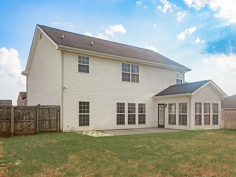 125 Cloverwood Dr SW — Photo 27