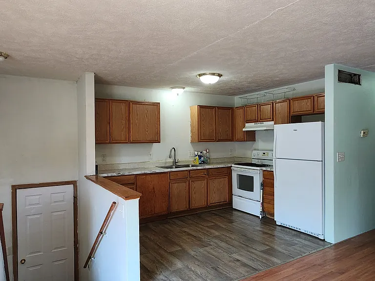4220 N 44th St #B — Photo 6