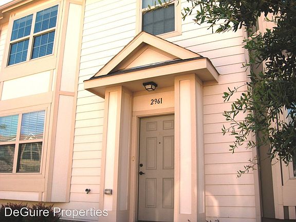 3rd image of 2961 Peyton Brook Dr