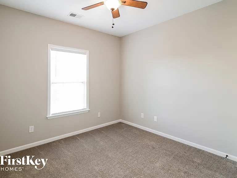325 Crossandra Ave — Photo 11