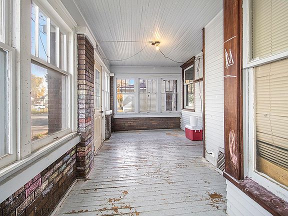 5th image of 1311 W Franklin St