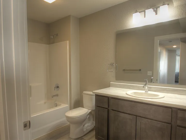 830 Crestmont Way — Photo 10
