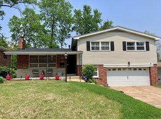 8809 McNulty Dr, Saint Louis, MO 63114