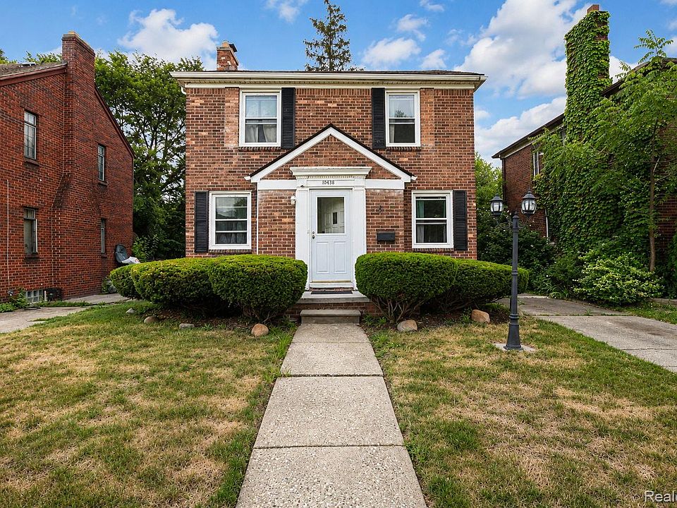 1st image of 10436 Roxbury St