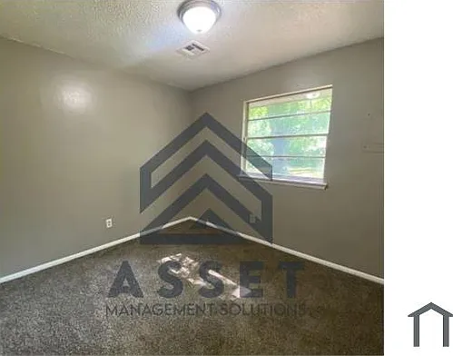 1612 Melinda Ln — Photo 9