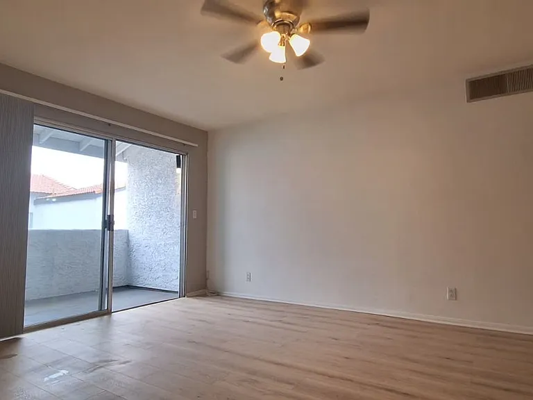 1455 E Katie Ave #C28 — Photo 7
