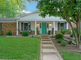 510 Hickory Ridge Ct, Saint Louis, MO 63131