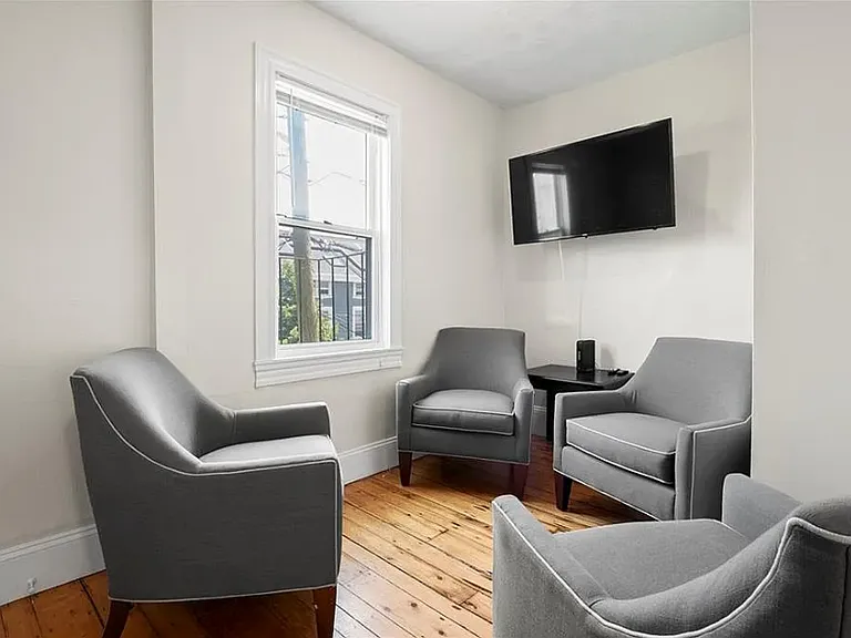 20 Governor St #2 — Photo 4