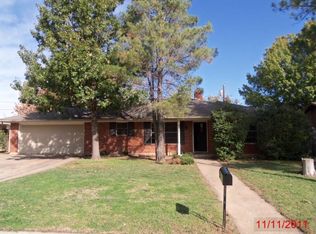 907 Imperial Dr, Denton, TX 76209