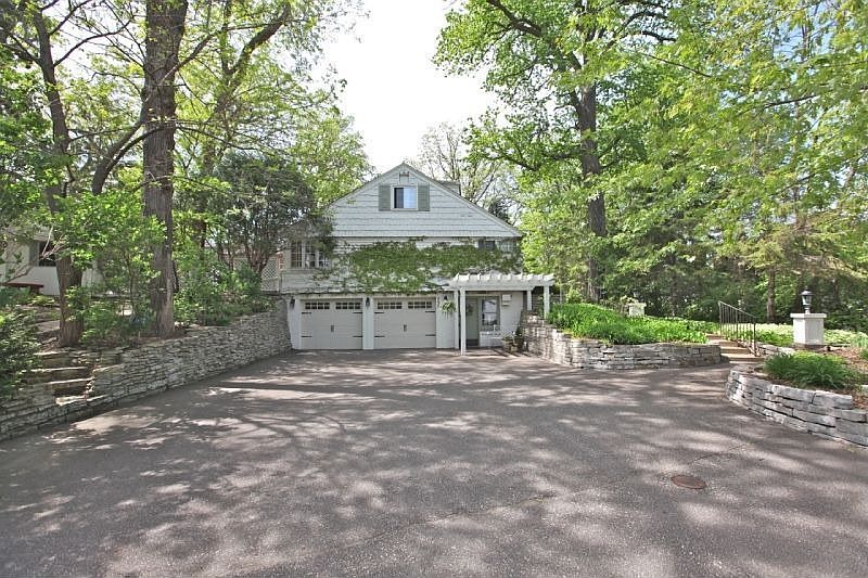 1st image of 730 Carla Ln