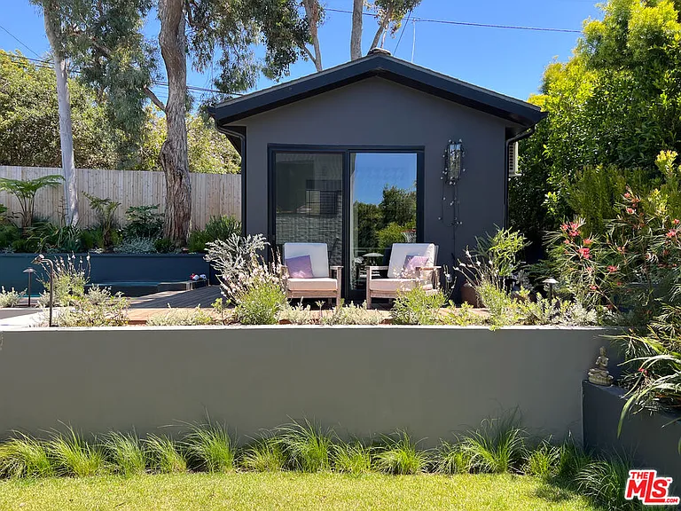 3544 Ocean View Ave — Photo 28