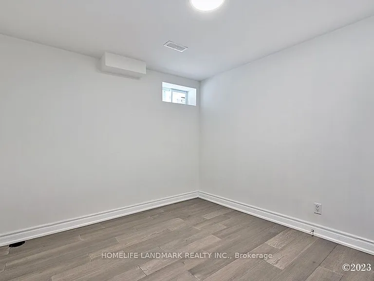 17 Elderslie Cres — Photo 8