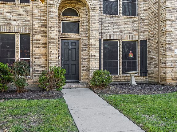 2nd image of 3014 Saint Bartholomew Dr