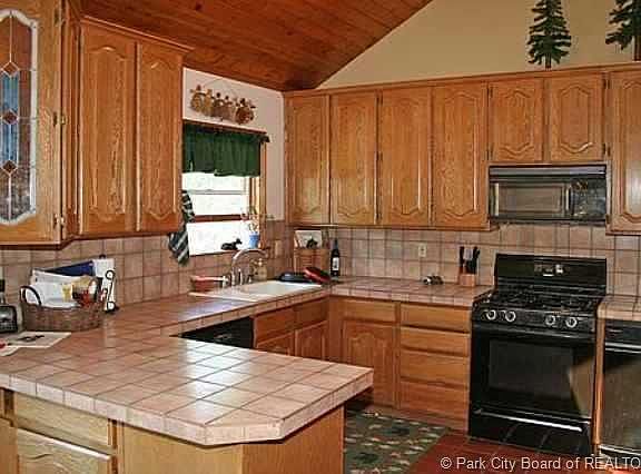 4th image of 7780 N Boothill Dr