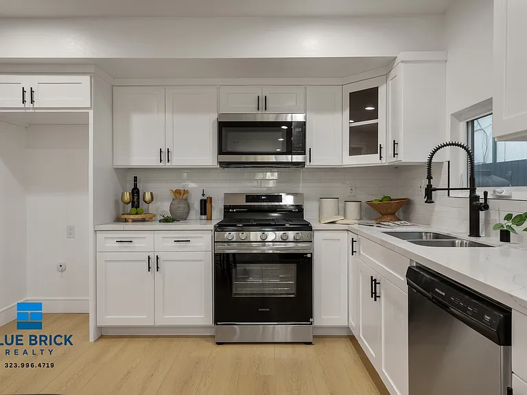 2706 S Cochran Ave #2706 — Photo 11