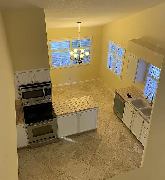 649 Daffodil Dr — Photo 5