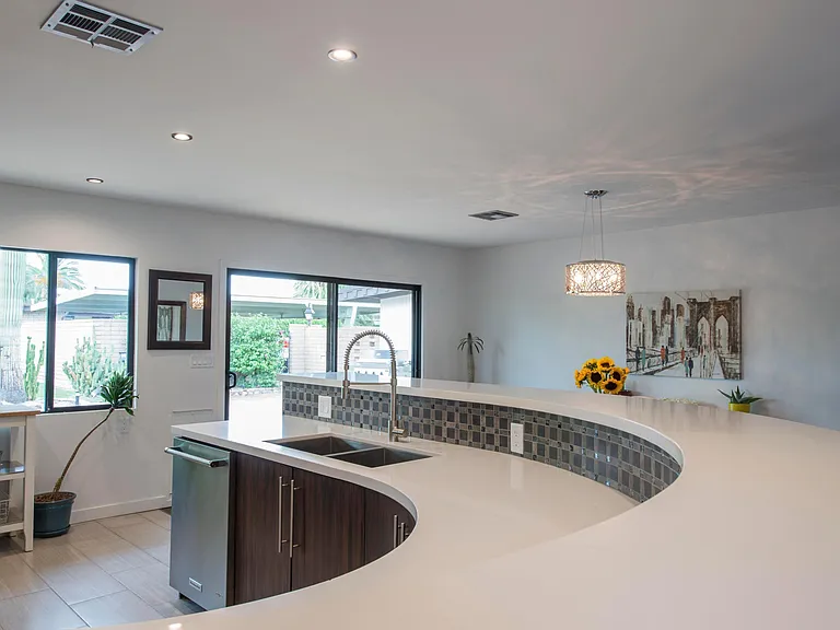 3732 E Glenrosa Ave — Photo 2