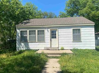 414 E 11th St, Newton, KS 67114