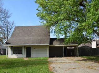 47 Poinsetta Rd, Sulphur, LA 70663