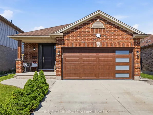 2334 Meadowgate Blvd, London, ON N6M 1L6