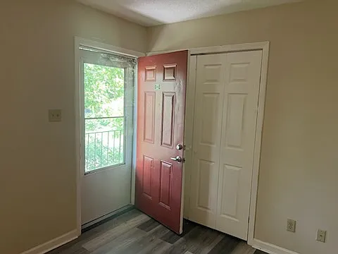 2711 Woodrow Dr #5 — Photo 5