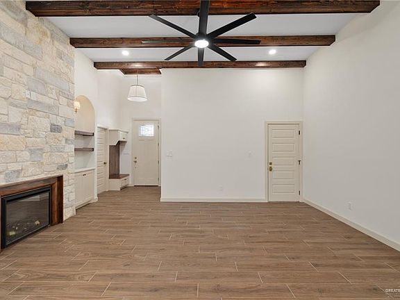 5th image of 3016 Nimitz St