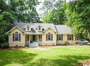 73 Dolphin Point Dr, Beaufort, SC 29907