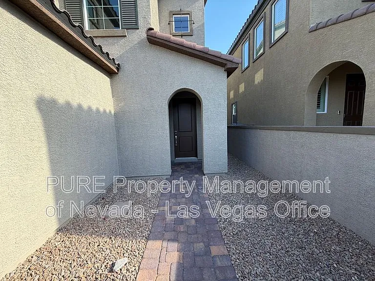 10661 Valletta Ave — Photo 4