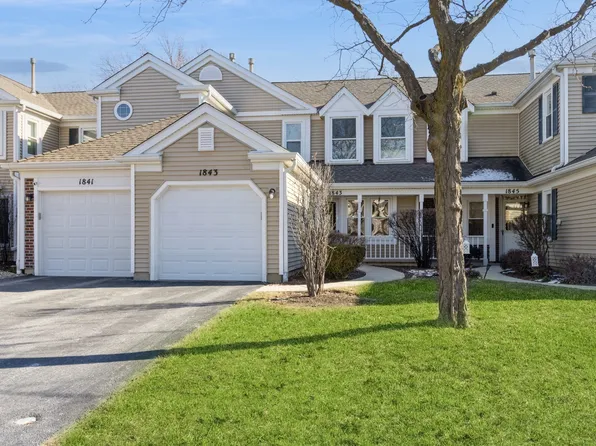 1843 Pebble Beach Cir, Elk Grove Village, IL 60007