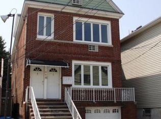 118 W 12th St, Bayonne, NJ 07002