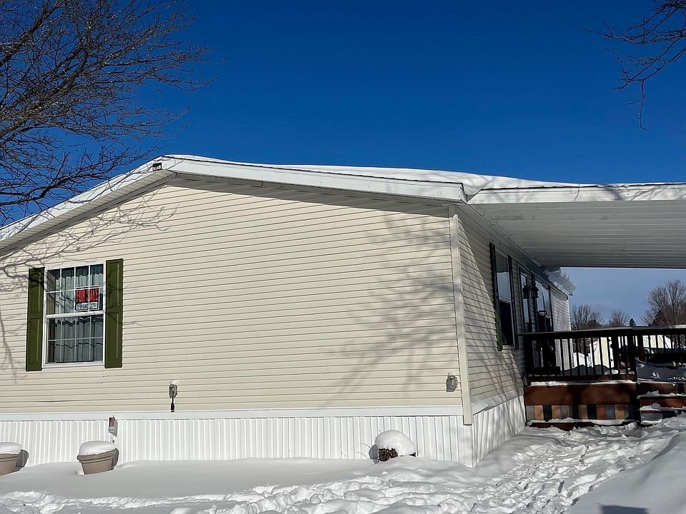 1st image of 388 Fairway Dr