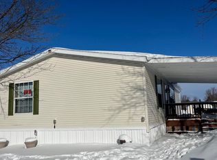 388 Fairway Dr, Cadillac, MI 49601