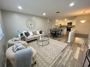 743 Manomet Ct, Warwick, RI 02886