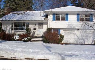 36 Edgemere Rd, Hamden, CT 06517