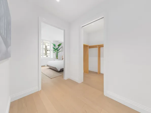 1 Wall Street image 7 of 9