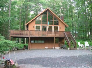 301 Fawn Rd, Pocono Lake, PA 18347