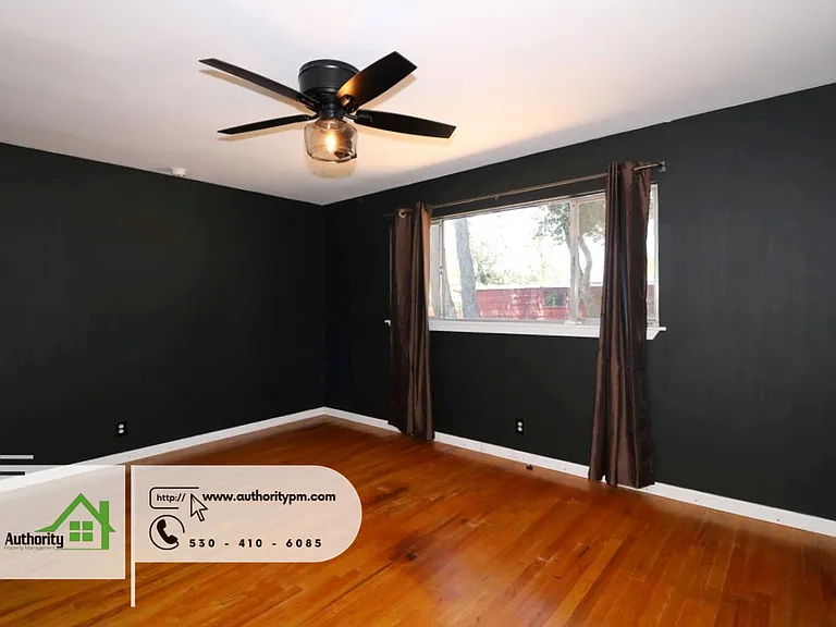 1848 Shady Ln — Photo 20