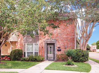 1364 Country Place Dr, Houston, TX 77079