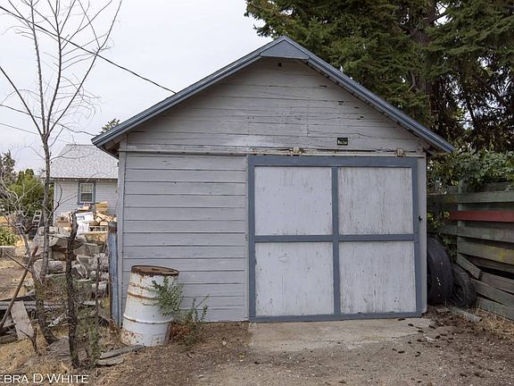 2nd image of 632 Highland Dr