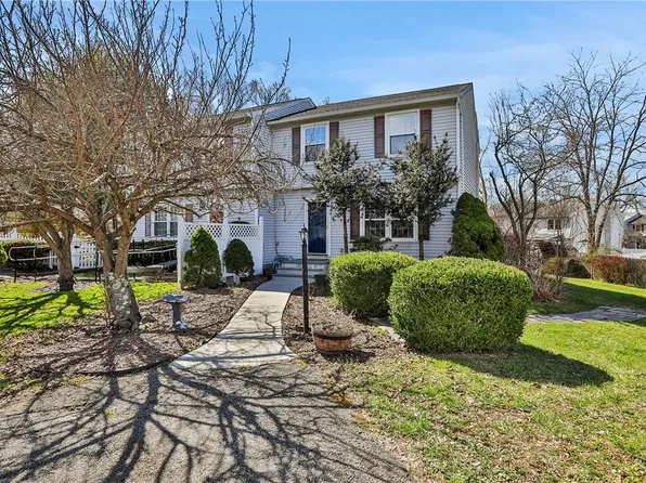 216 Fishkill Landing, Beacon, NY 12508