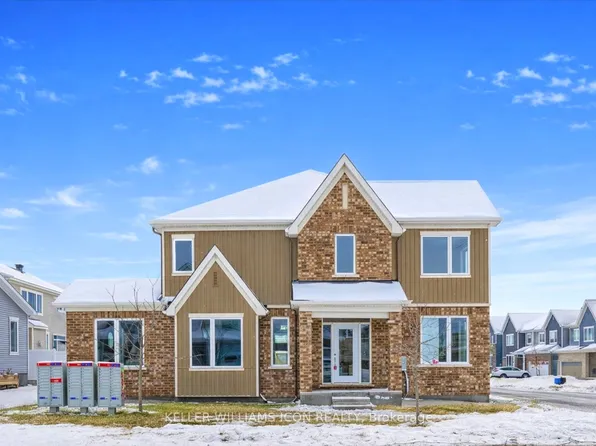 550 Sturnidae St, Ottawa, ON K2J 6X1