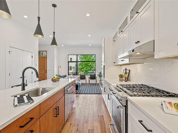 5th image of 511 N Saint Clair St