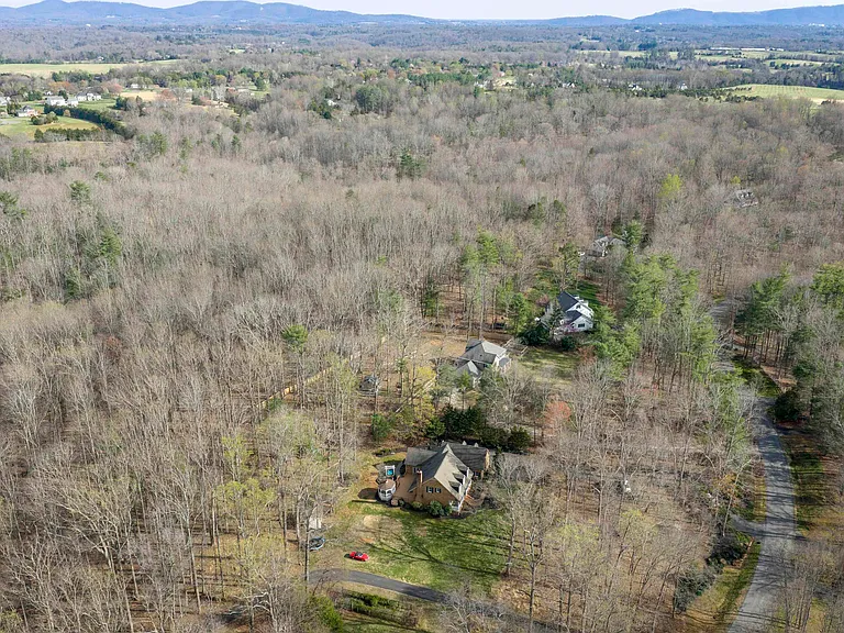 3125 Beau Mont Farm Rd — Photo 71
