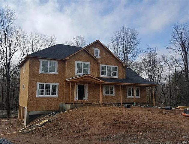 1st image of 6 Whisper Ln
