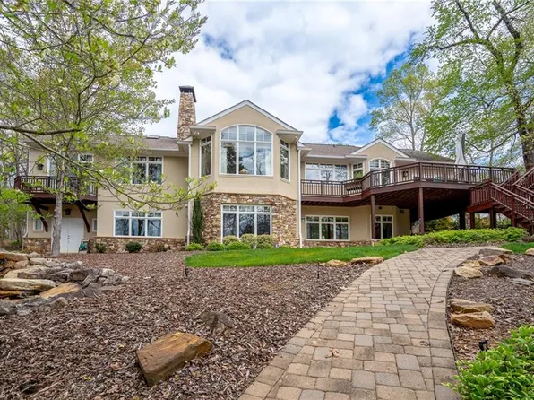 345 Porters Gln, New London, NC 28127