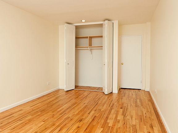 2nd image of 24510 Grand Central Pkwy Ste 01