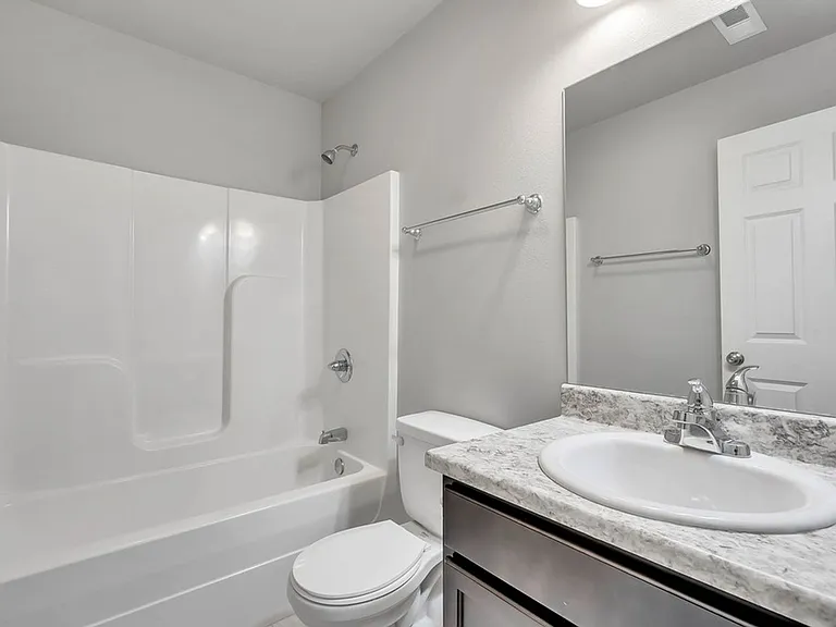 5482 Summerland Dr — Photo 13