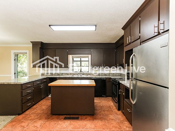 3rd image of 1132 Blakely Ct